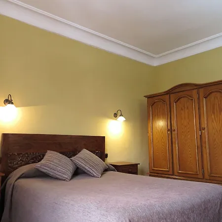 Hostal Esmeralda-2